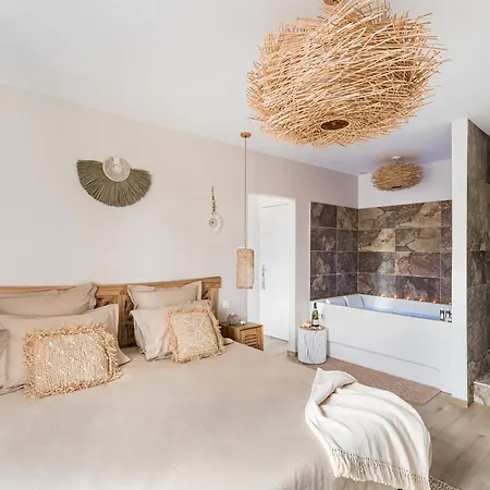 Balneo Bali Saint-etienne Apartamento *